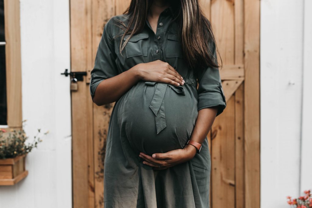 lagel talk pregnant photo